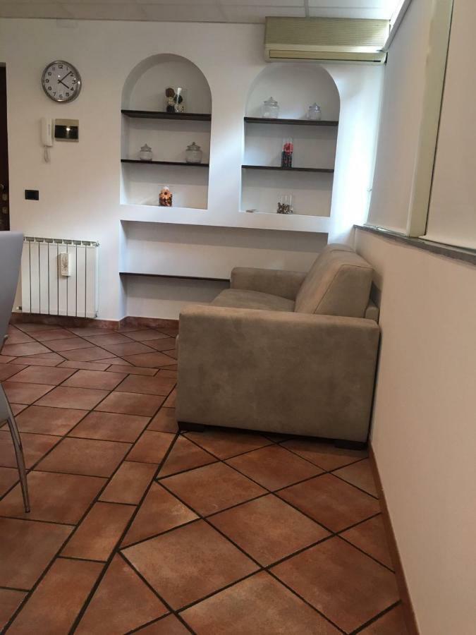 Luxurious Street Apartments Katanya Dış mekan fotoğraf